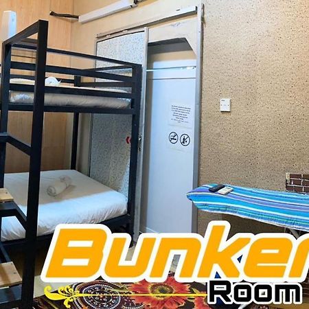 Pine Hotel Бату Гаджах Экстерьер фото